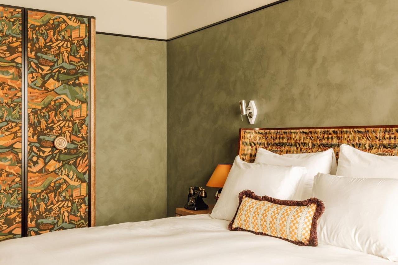 Sommerro 奥斯陆 外观 照片 A room at the Mandarin Oriental, Paris